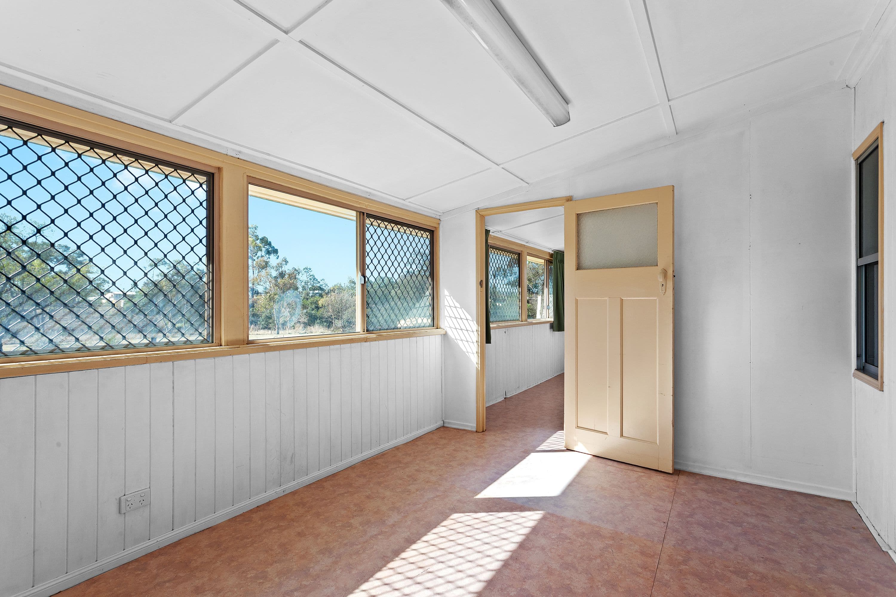 13 Cunningham Street, Oakey QLD 4401, Oakey - Thumbnail 6