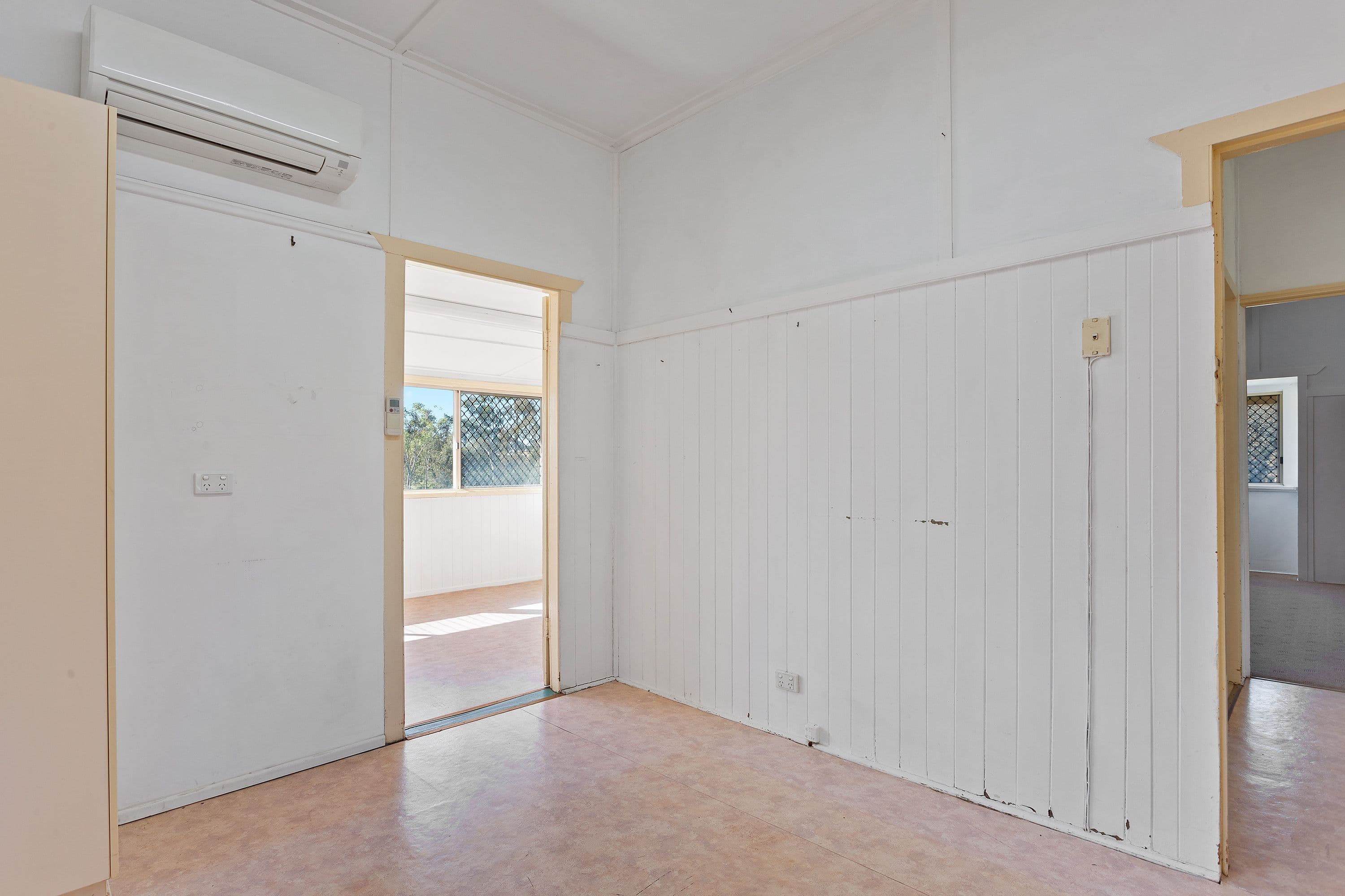13 Cunningham Street, Oakey QLD 4401, Oakey - Thumbnail 8