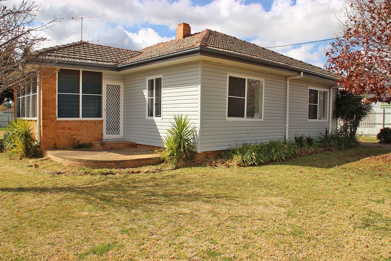 9-11 JOHN Street, Coonabarabran NSW 2357, Coonabarabran - Image 1