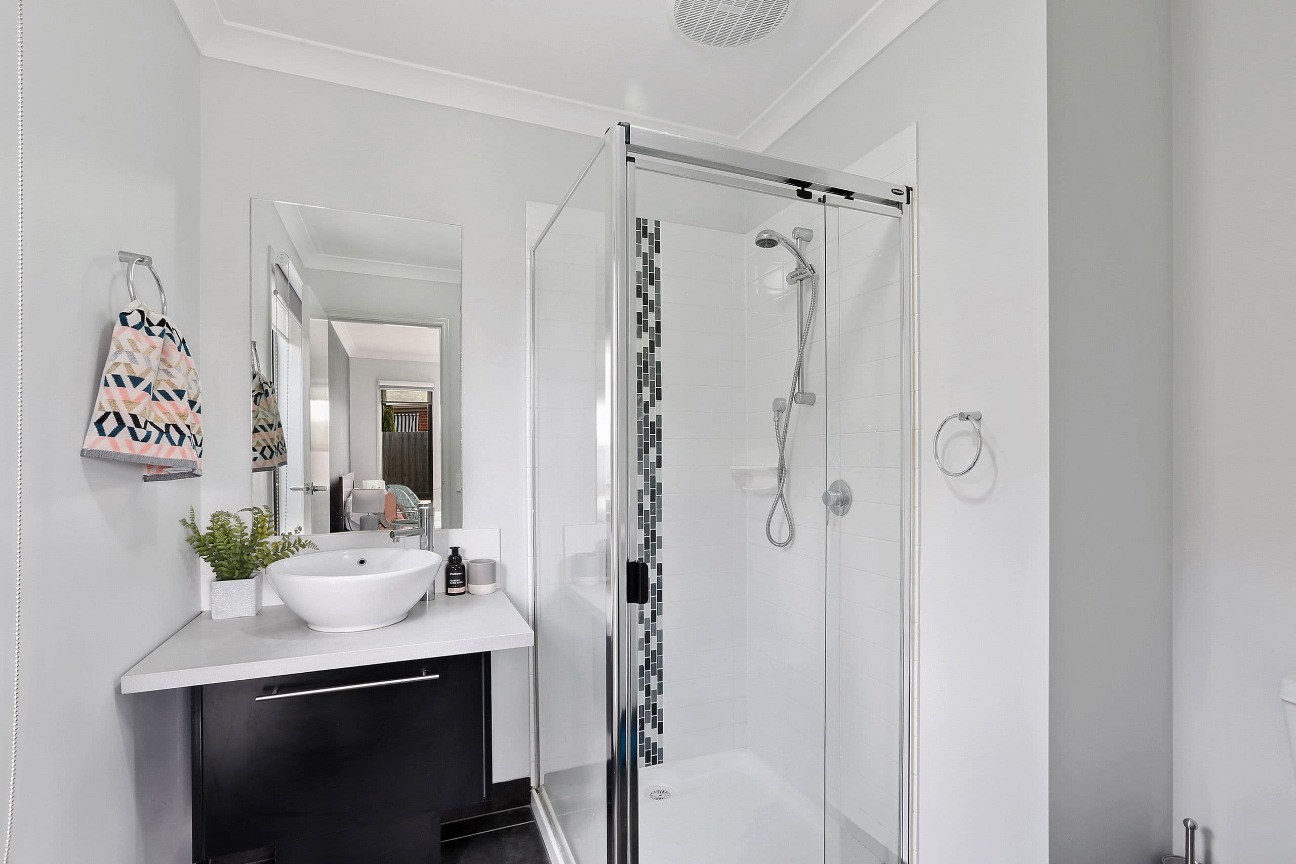 57 Nigella Avenue, Corio VIC 3214, Corio - Thumbnail 3