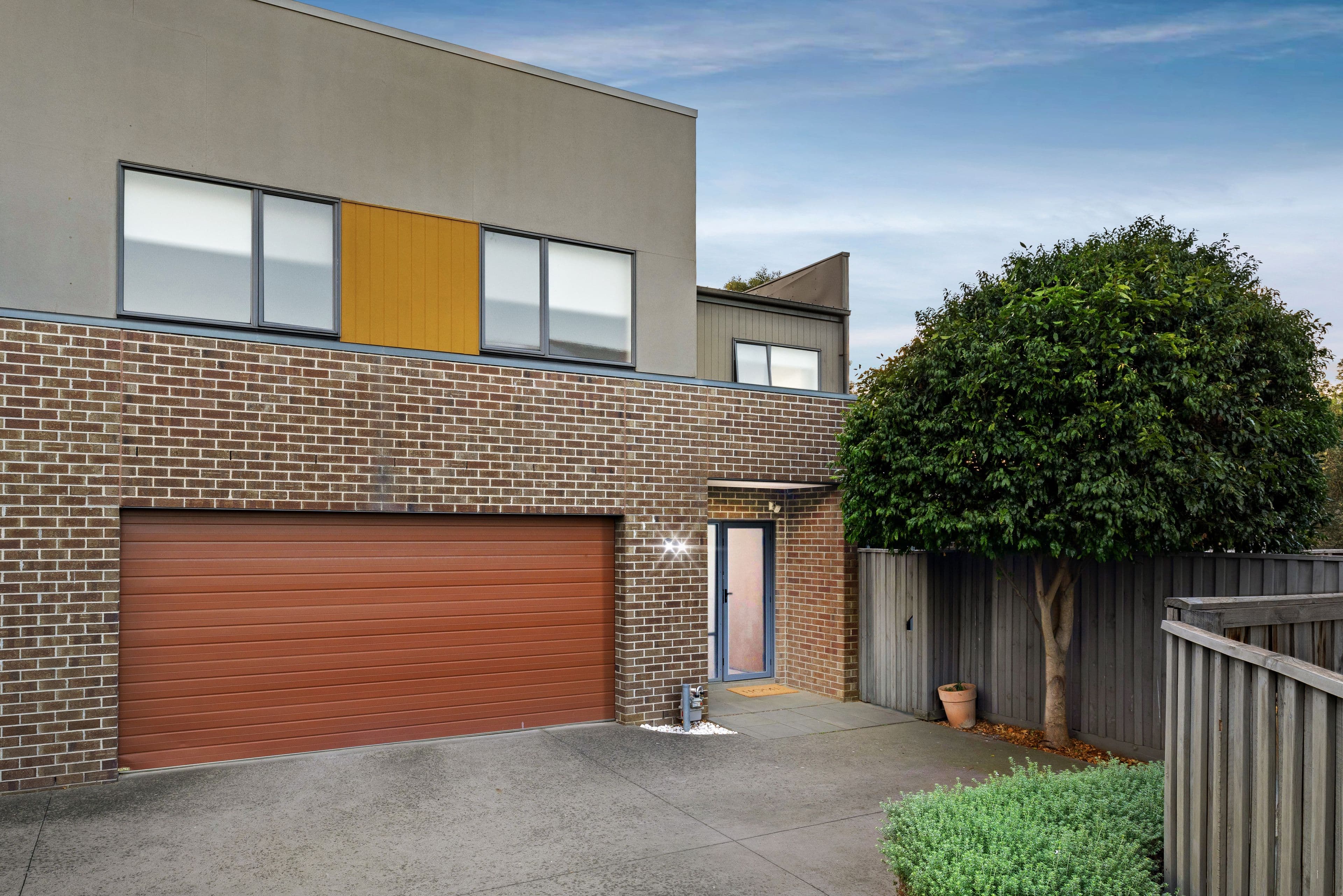 27 Bloom Avenue, Wantirna South VIC 3152, Wantirna South - Image 1