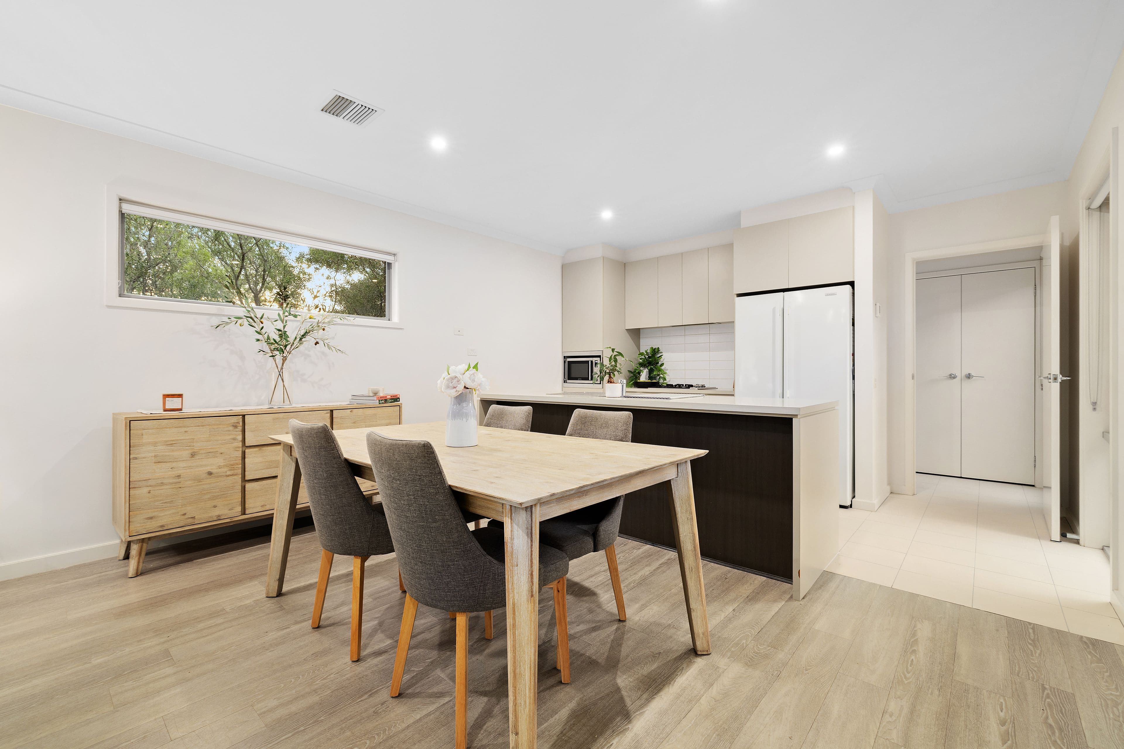 27 Bloom Avenue, Wantirna South VIC 3152, Wantirna South - Thumbnail 3
