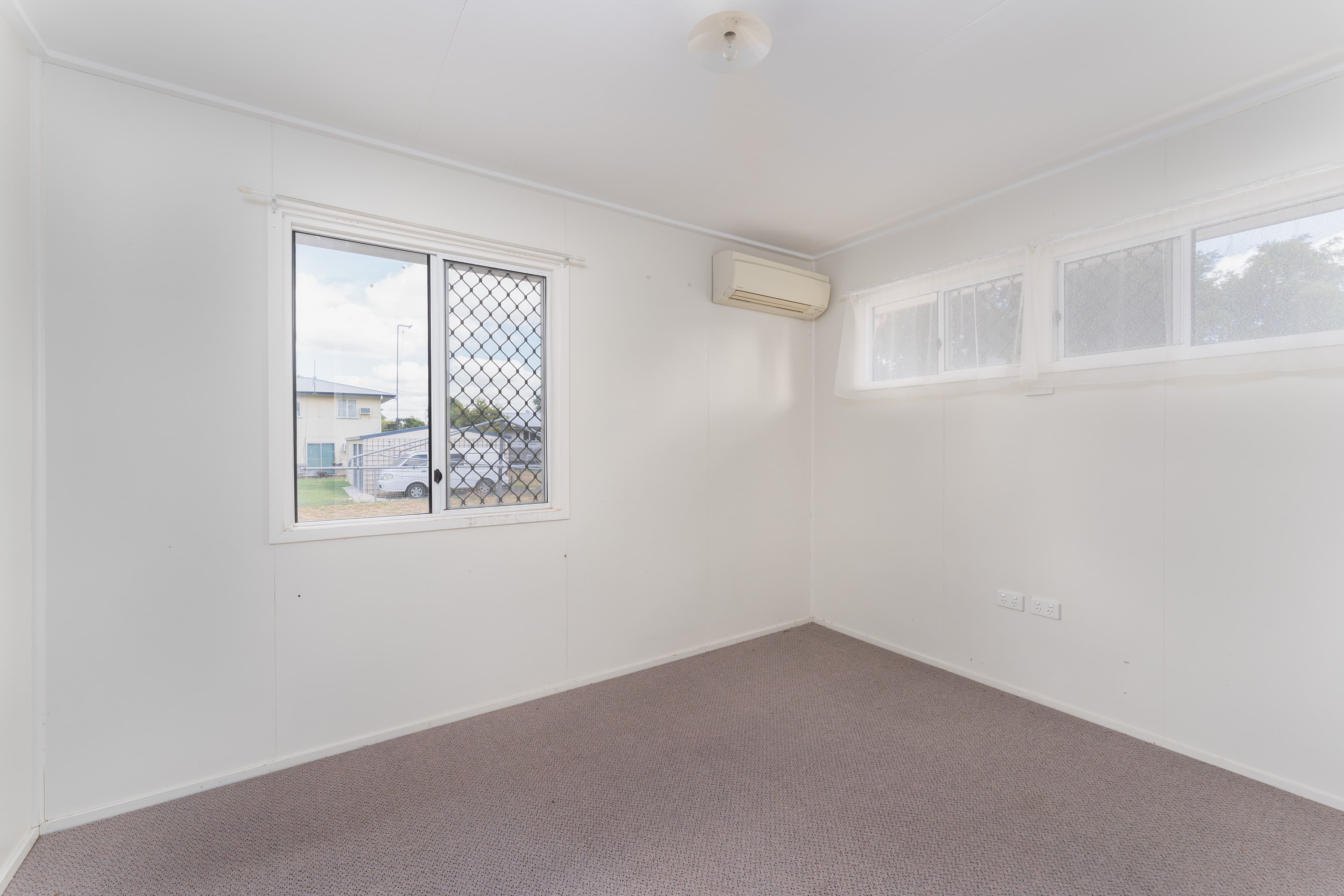 5 Zircon Avenue, Emerald QLD 4720, Emerald - Thumbnail 7