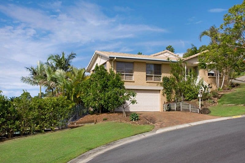 10 Bunbury Court, ELANORA QLD 4221, Elanora - Thumbnail 3