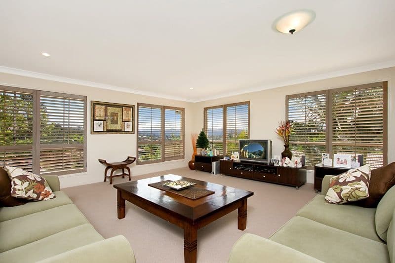 10 Bunbury Court, ELANORA QLD 4221, Elanora - Thumbnail 4