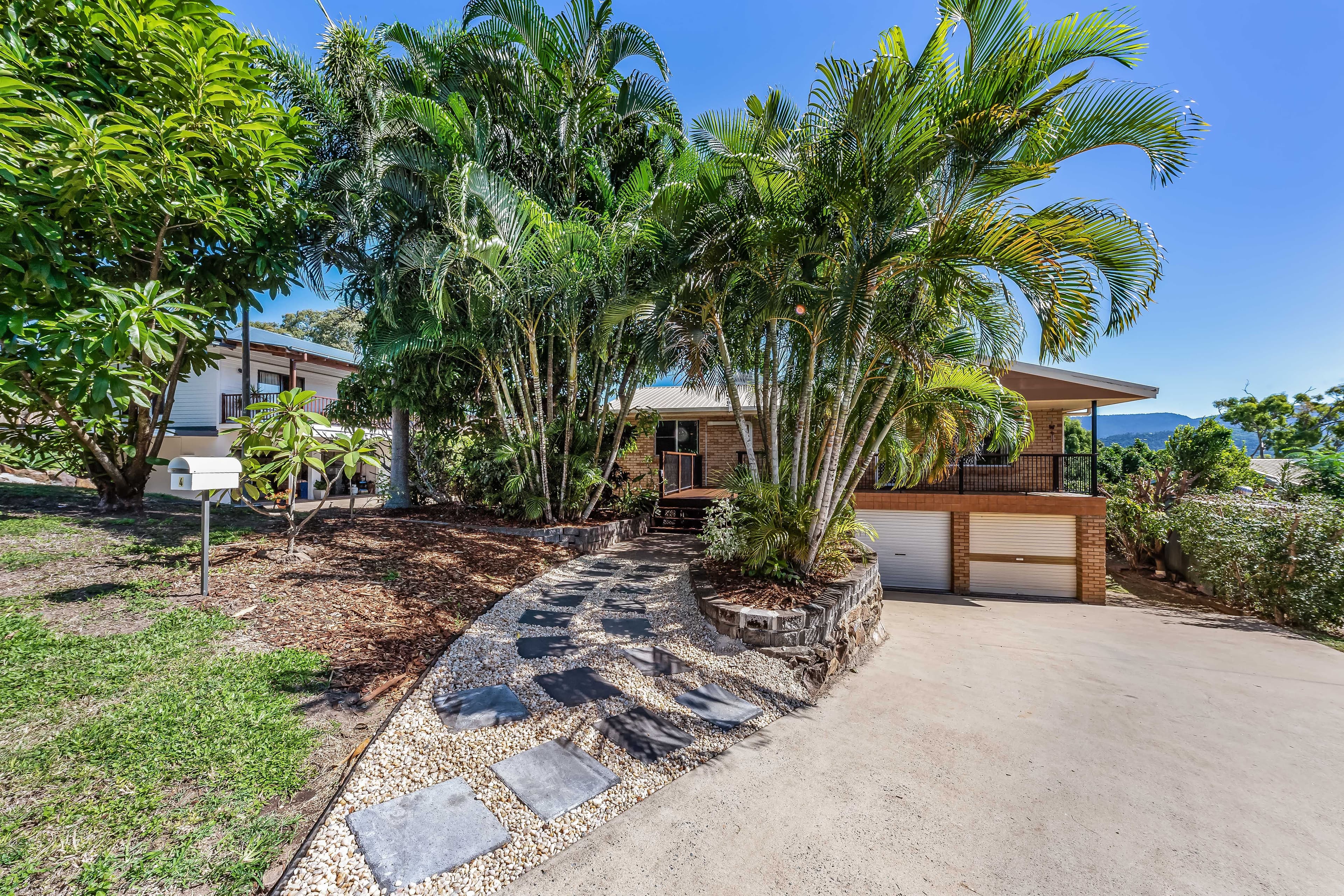 4 Woomerah Avenue, Cannonvale QLD 4802, Cannonvale - Thumbnail 2