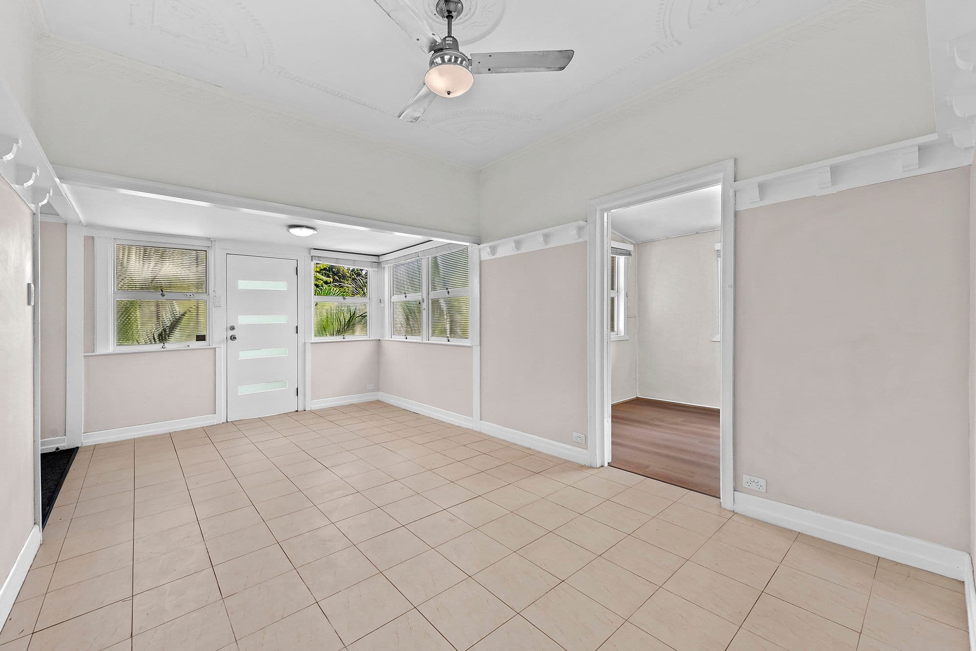 102 Fairfield Road, Fairfield QLD 4103, Fairfield - Thumbnail 5