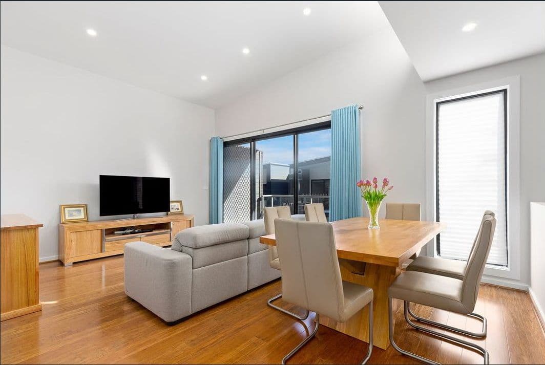 12 Zephyr Close, Ringwood VIC 3134, Ringwood - Thumbnail 2
