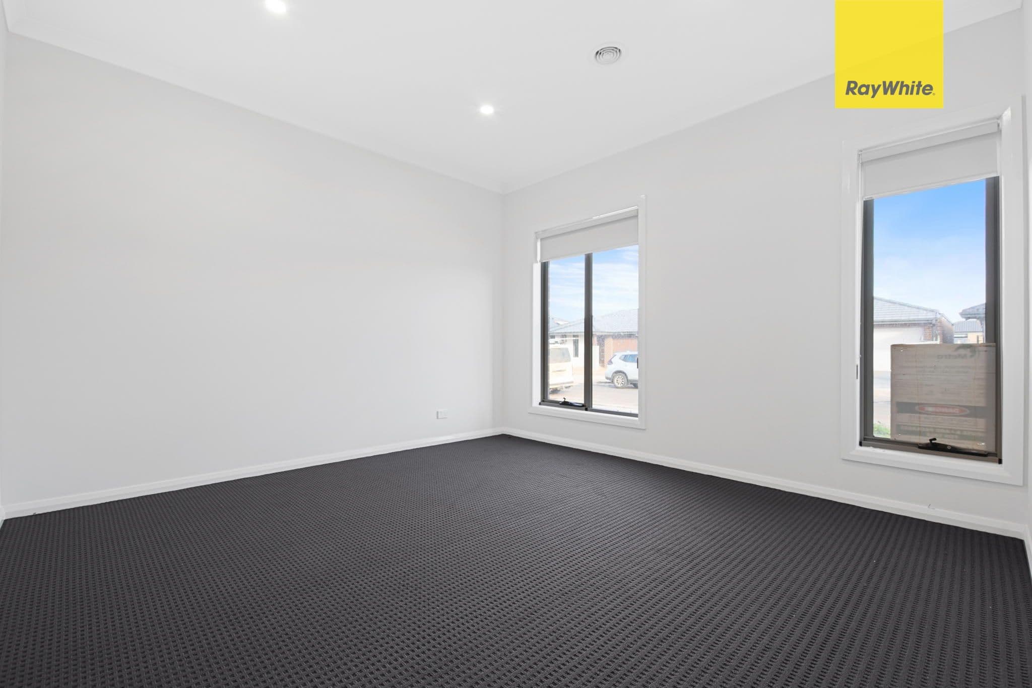 9 Feathertop Avenue, Melton South VIC 3338, Melton South - Thumbnail 5