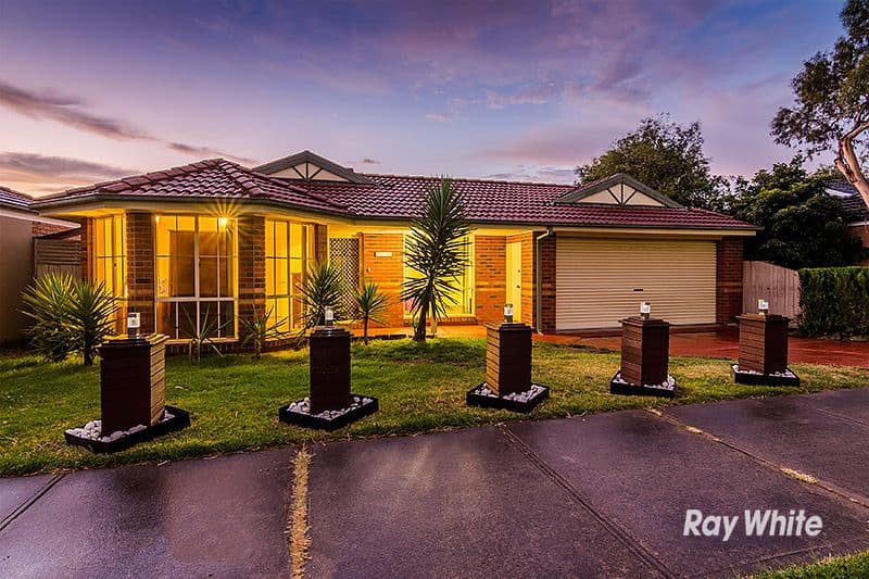 243 Monahans Road, Cranbourne West VIC 3977, Cranbourne West - Thumbnail 2