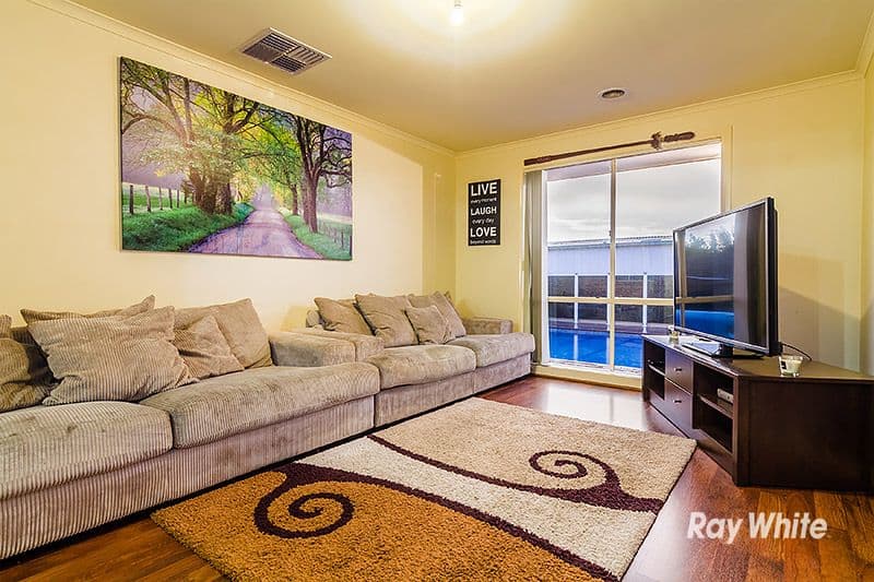 243 Monahans Road, Cranbourne West VIC 3977, Cranbourne West - Thumbnail 5