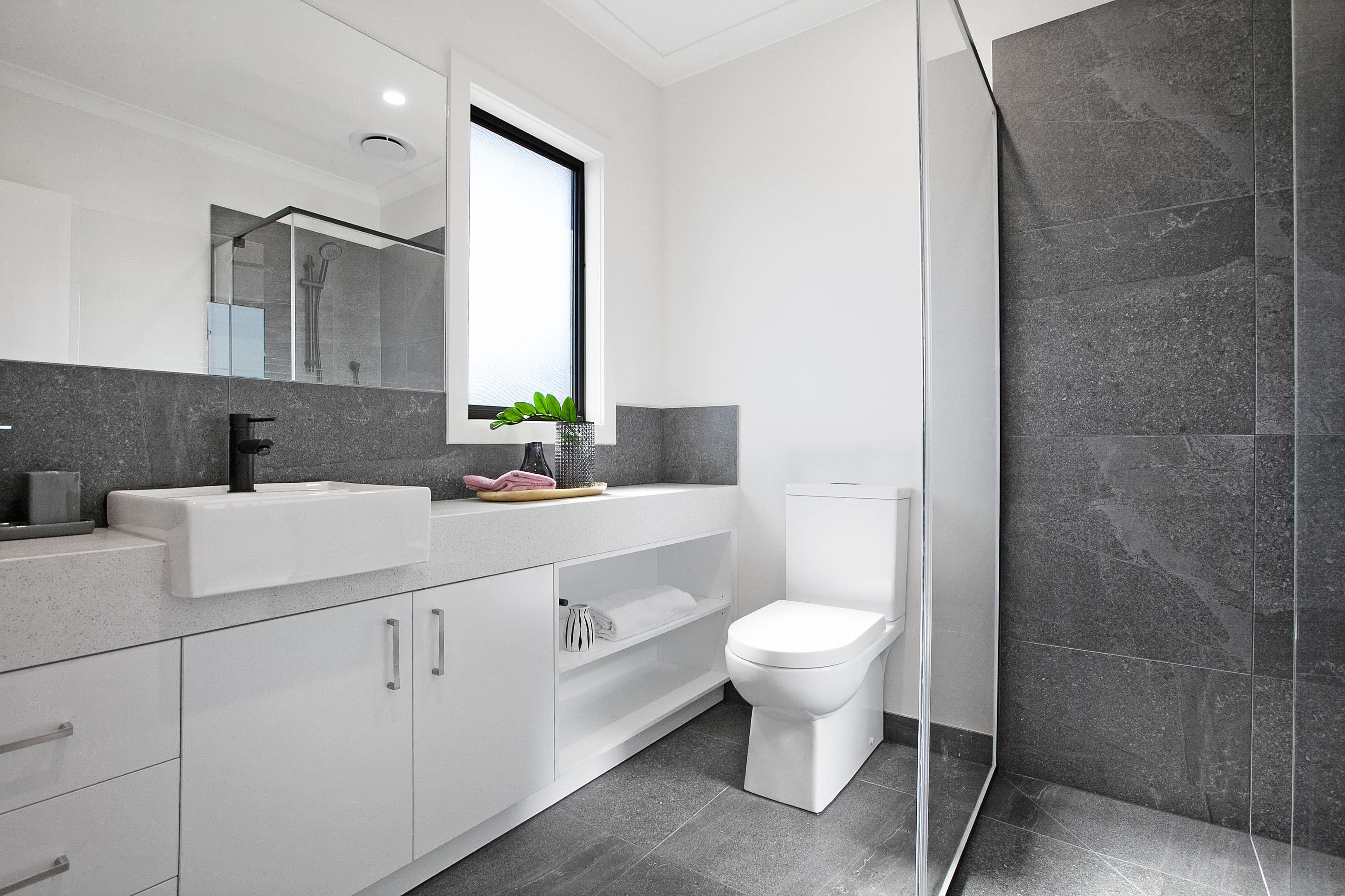11 Lloyd Avenue, Reservoir VIC 3073, Reservoir - Thumbnail 6