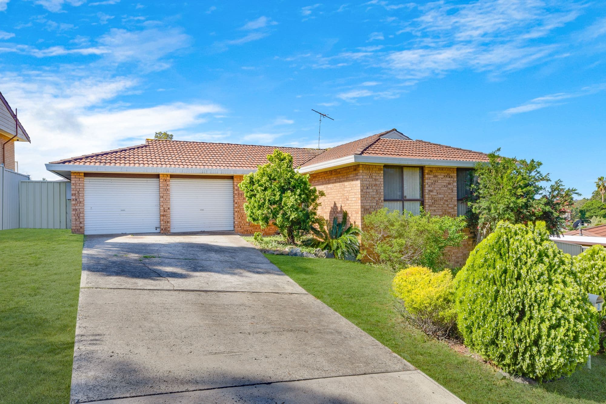15 Copperfield Drive, Ambarvale - Image 1