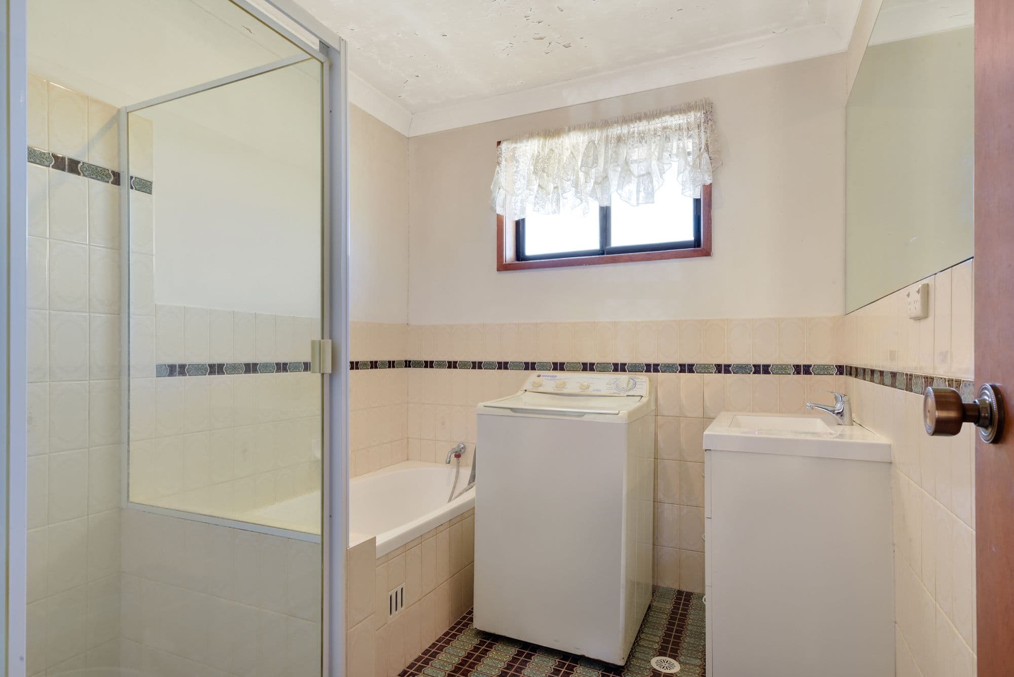 15 Copperfield Drive, Ambarvale - Thumbnail 6
