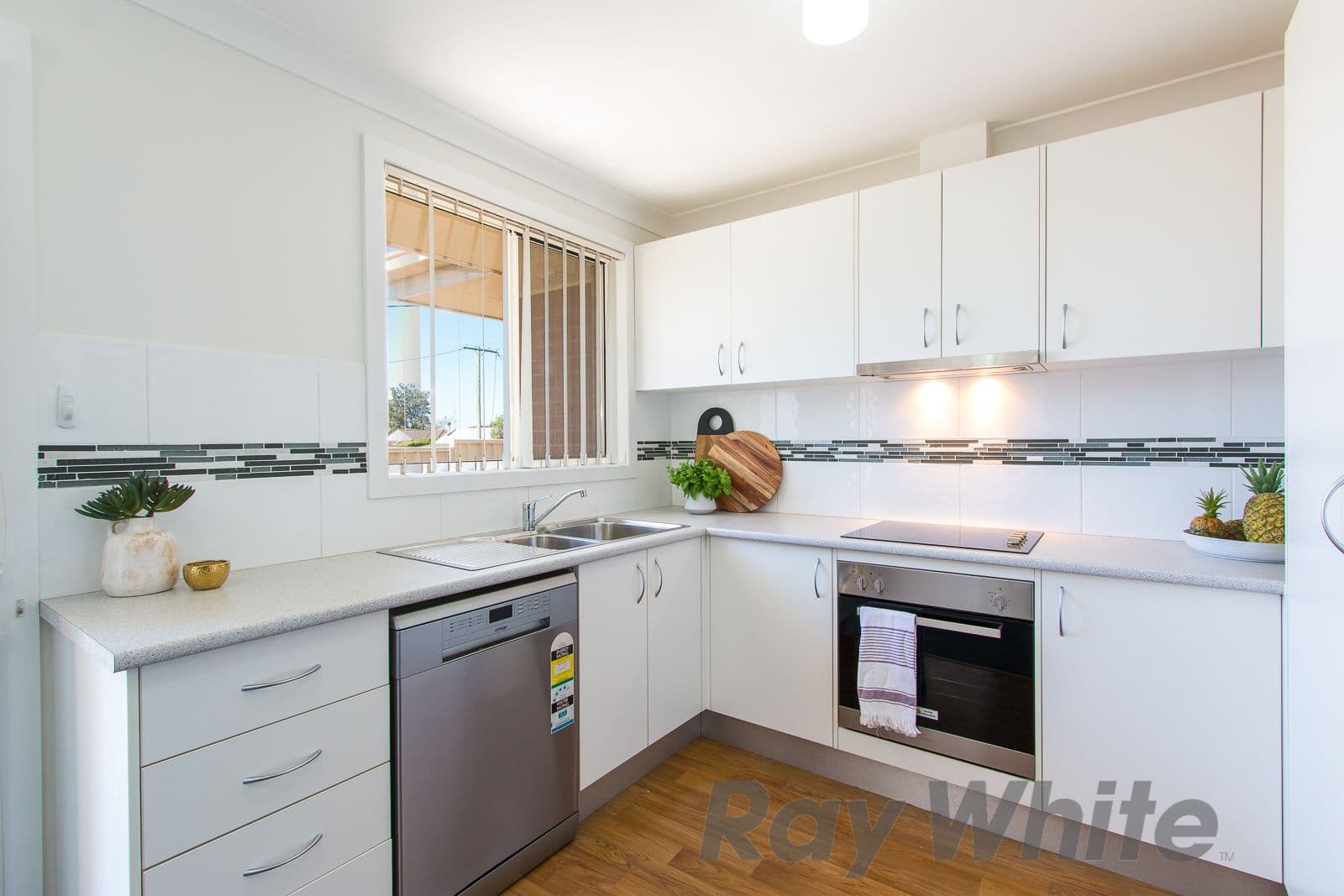 33 Devon Street, Wallsend NSW 2287, Wallsend - Thumbnail 6