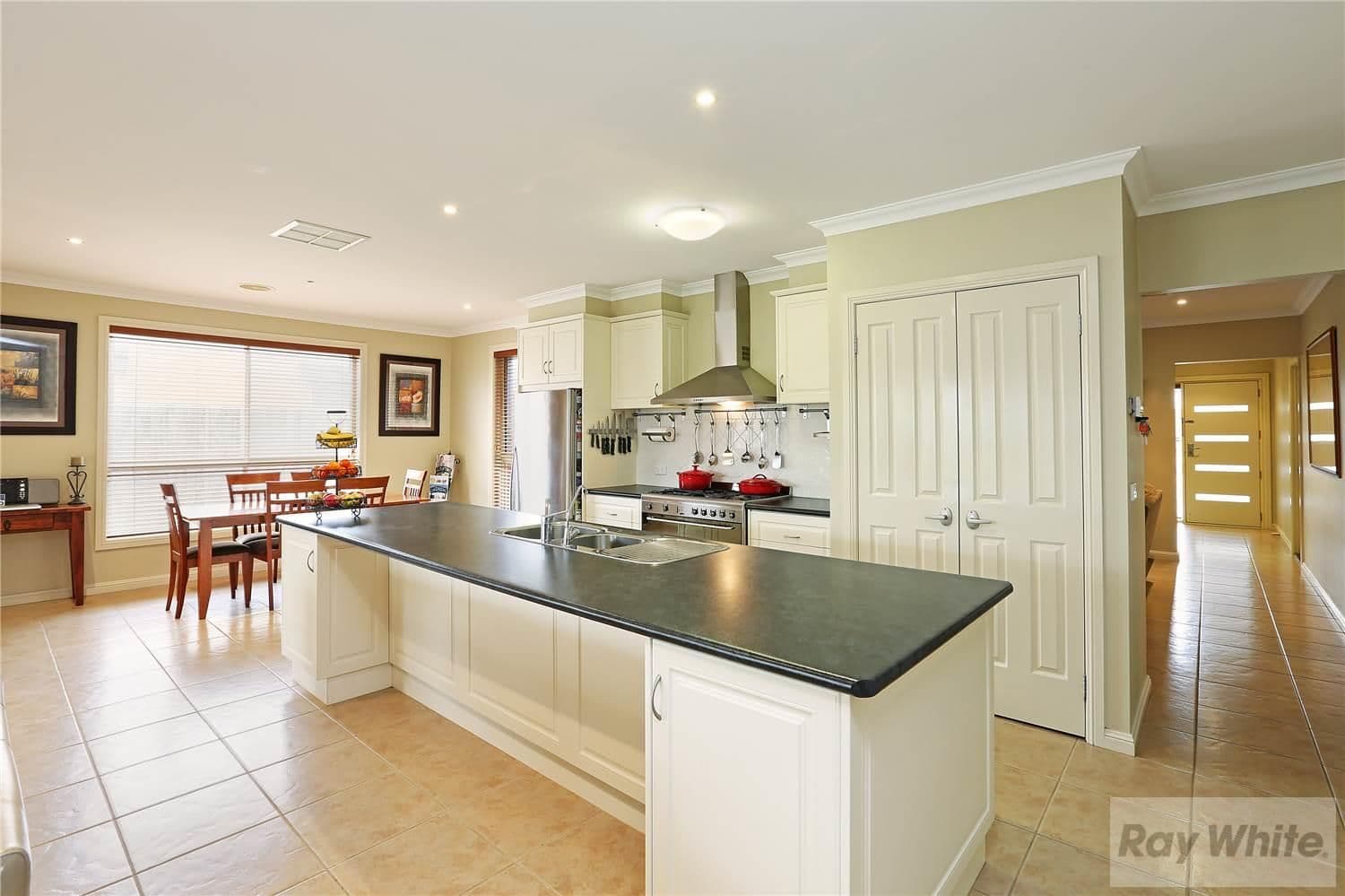 4 Judith Court, Lara VIC 3212, Lara - Thumbnail 2
