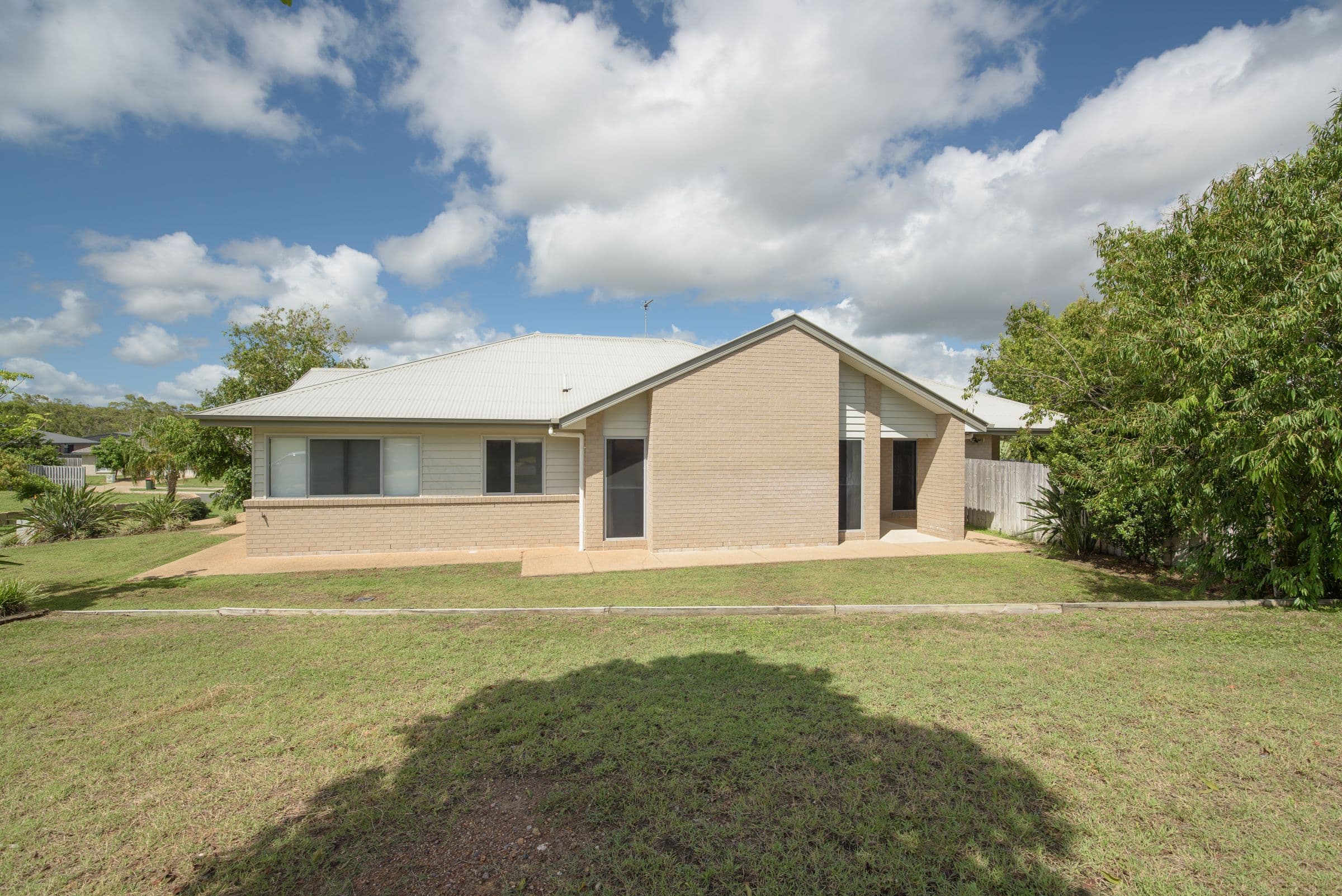 3 Cornforth Crescent, Kirkwood QLD 4680, Kirkwood - Thumbnail 2