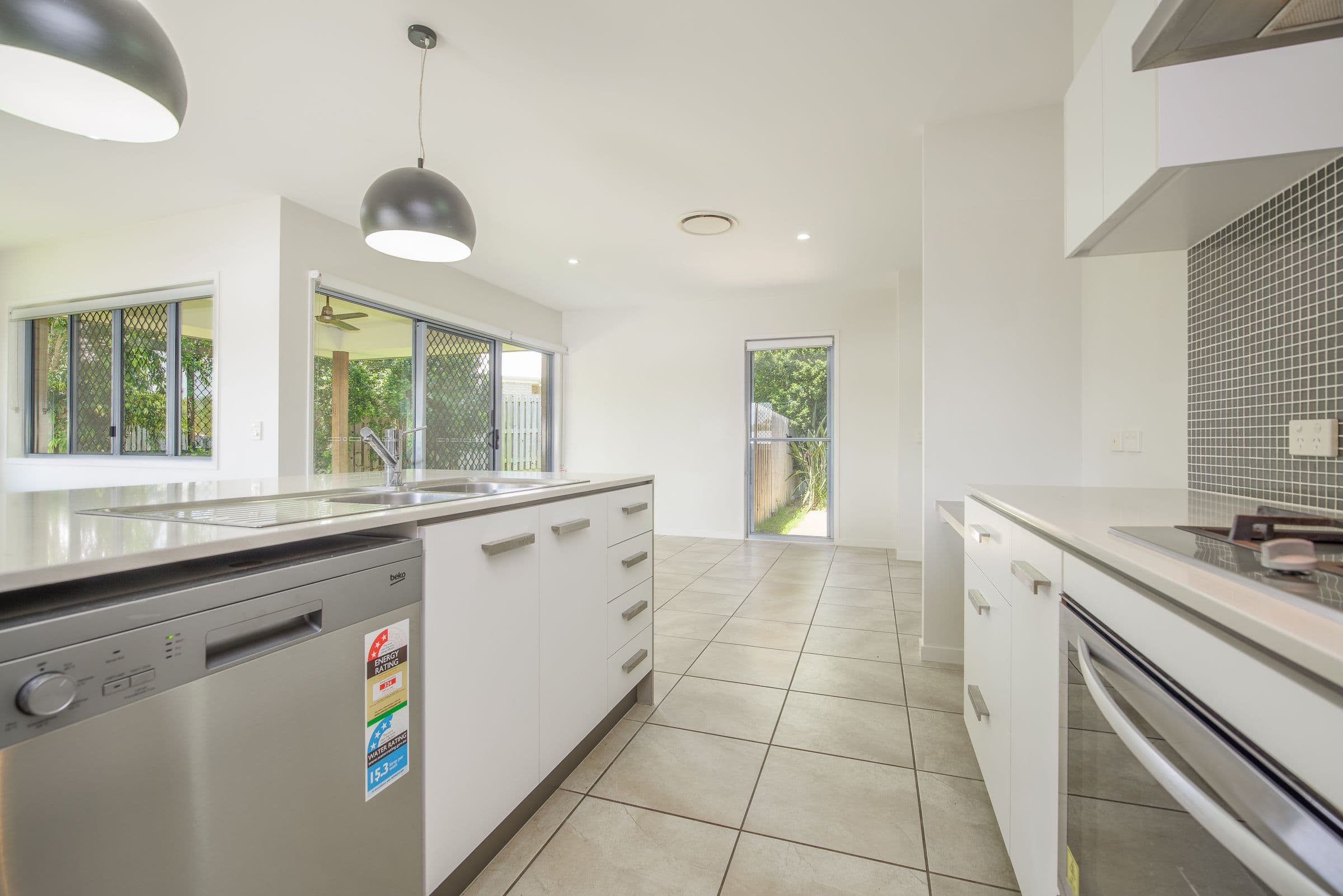 3 Cornforth Crescent, Kirkwood QLD 4680, Kirkwood - Thumbnail 5