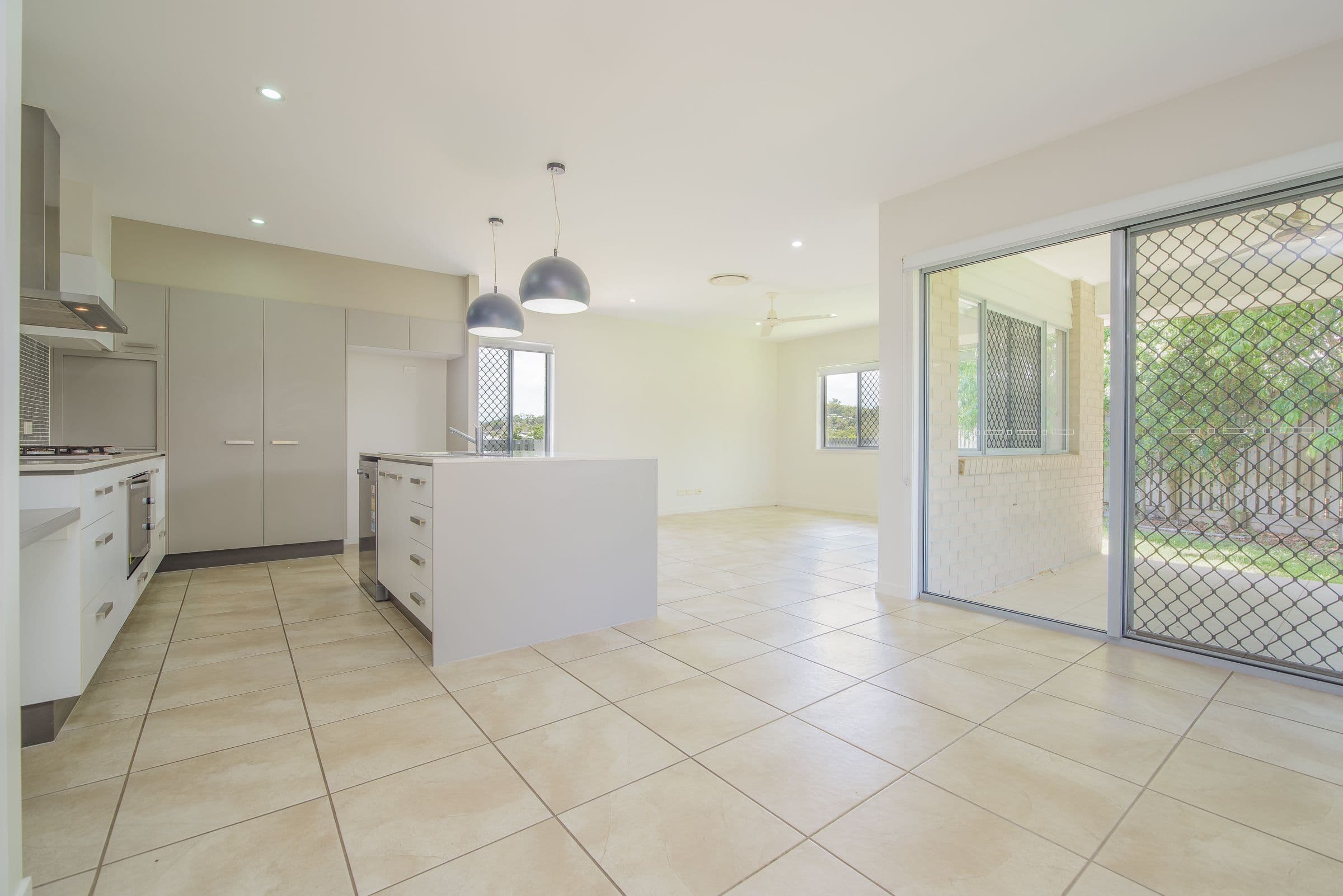 3 Cornforth Crescent, Kirkwood QLD 4680, Kirkwood - Thumbnail 8