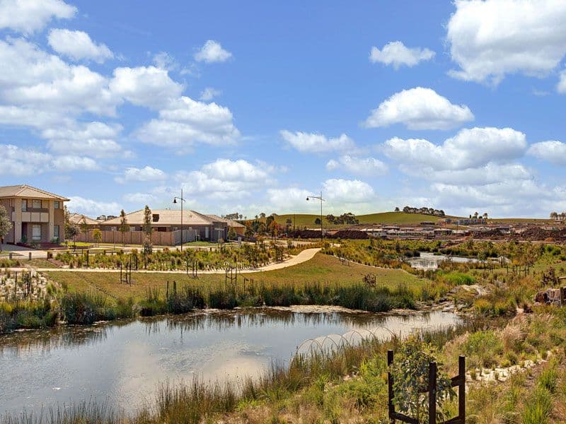 2 Ducal Parkway, MERNDA VIC 3754, Mernda - Thumbnail 2