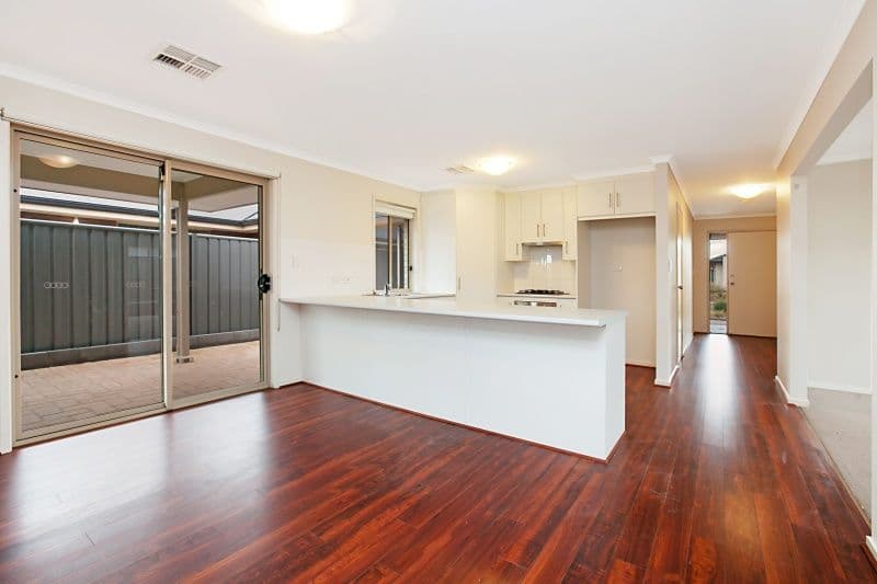 9 Jarrah Drive, MUNNO PARA WEST SA 5115, Munno Para West - Thumbnail 2