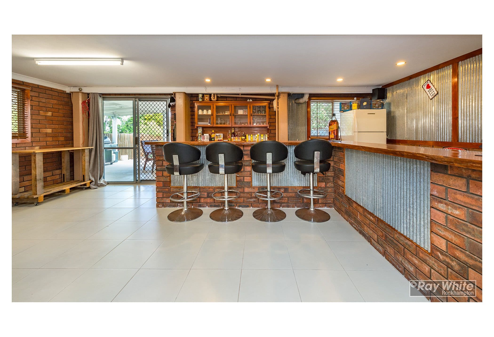 309 Duthie Avenue, Frenchville QLD 4701, Frenchville - Thumbnail 3