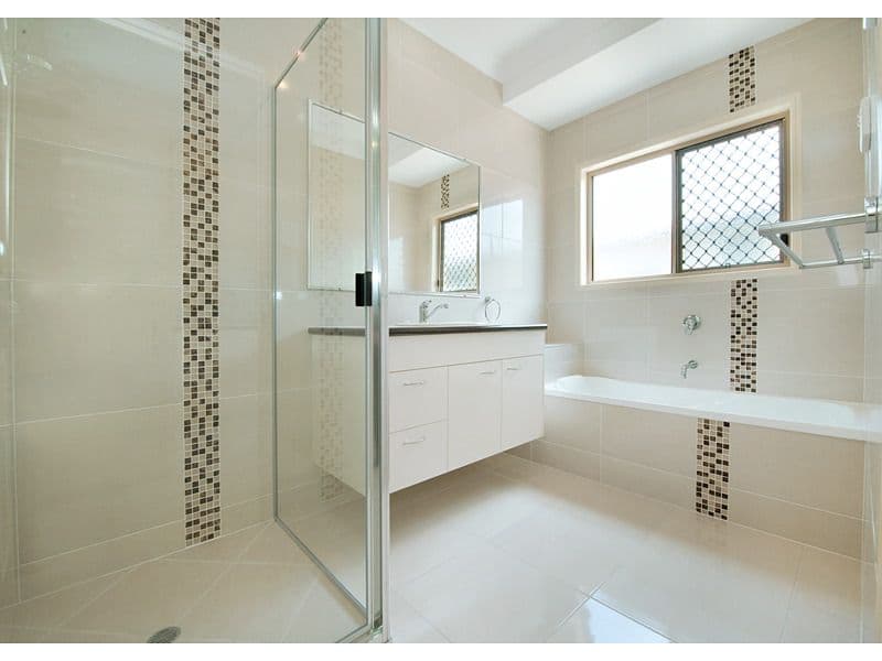 3 Primrose Avenue, NORMAN GARDENS QLD 4701, Norman Gardens - Thumbnail 4