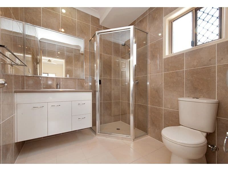 3 Primrose Avenue, NORMAN GARDENS QLD 4701, Norman Gardens - Thumbnail 5