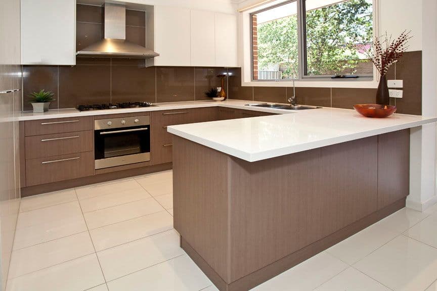 84 Hillview Avenue, MOUNT WAVERLEY VIC 3149, Mount Waverley - Thumbnail 2