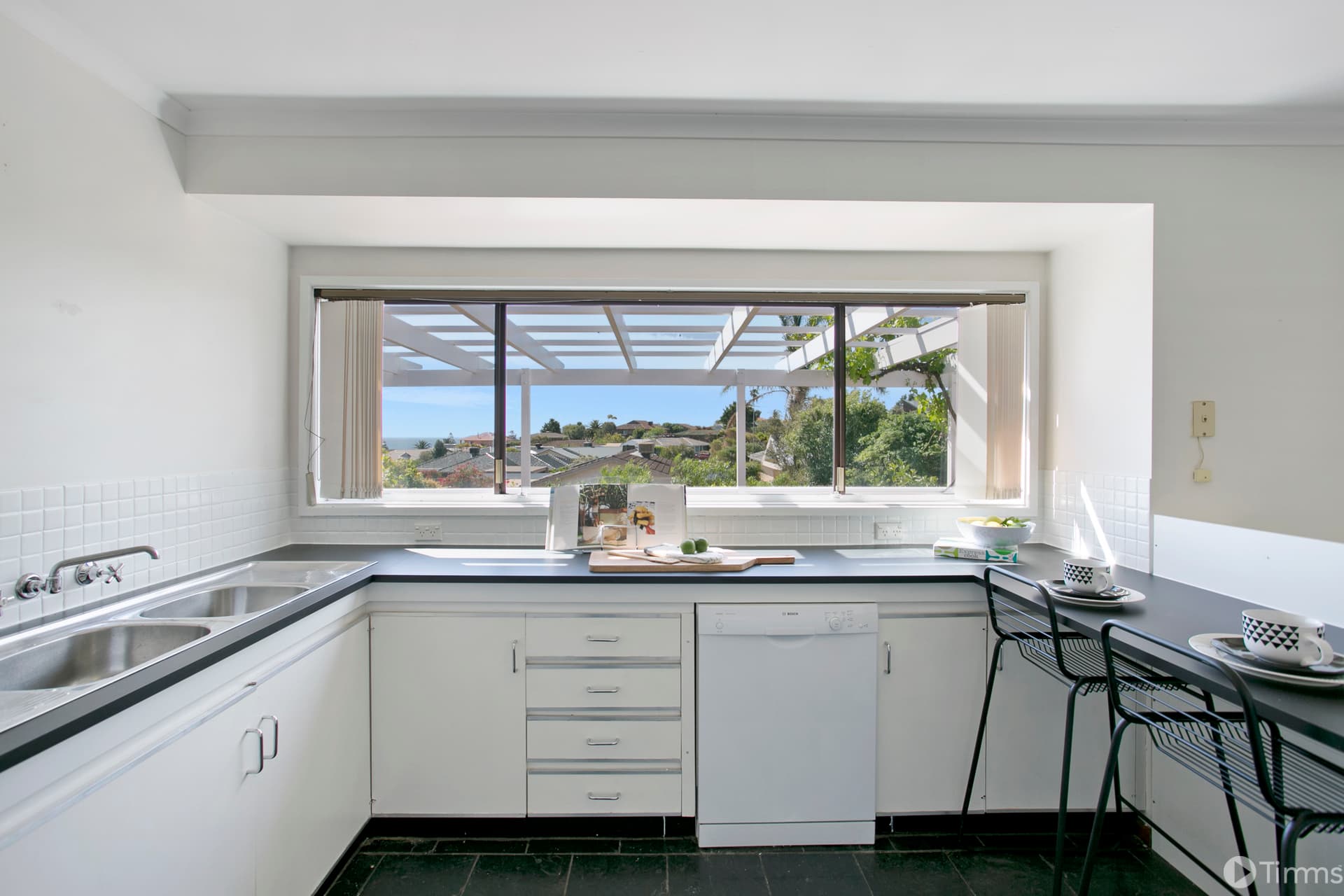 21 Cherub Street, Hallett Cove - Thumbnail 4