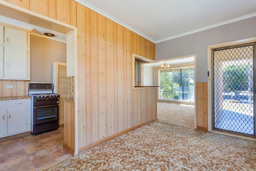 118 Portarlington Road, NEWCOMB VIC 3219, Newcomb - Thumbnail 2