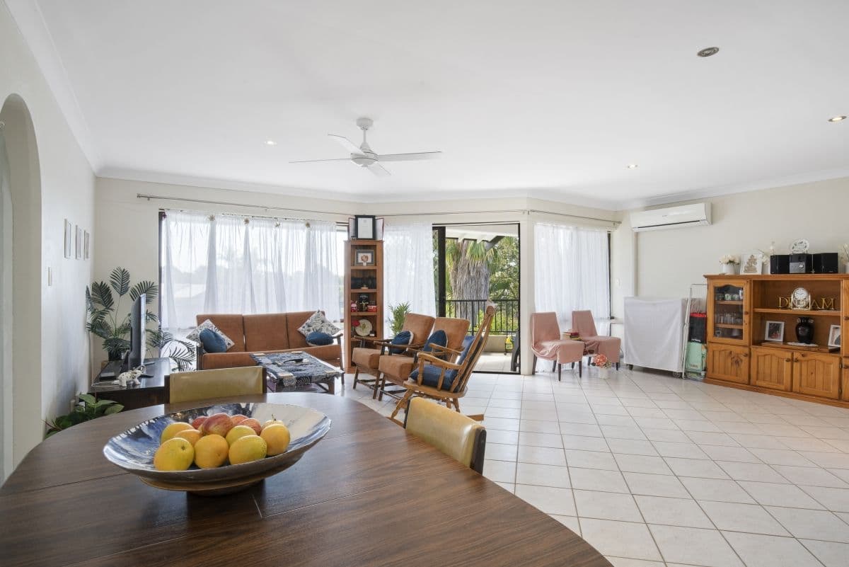2 Dunlop Court, Mermaid Waters QLD 4218, Mermaid Waters - Thumbnail 2