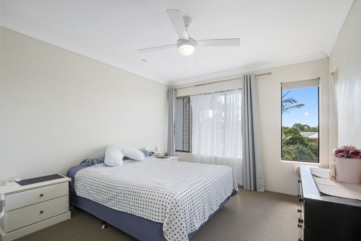 2 Dunlop Court, Mermaid Waters QLD 4218, Mermaid Waters - Thumbnail 7