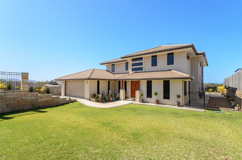 15 Leslie Street, Clinton QLD 4680, Clinton - Image 1
