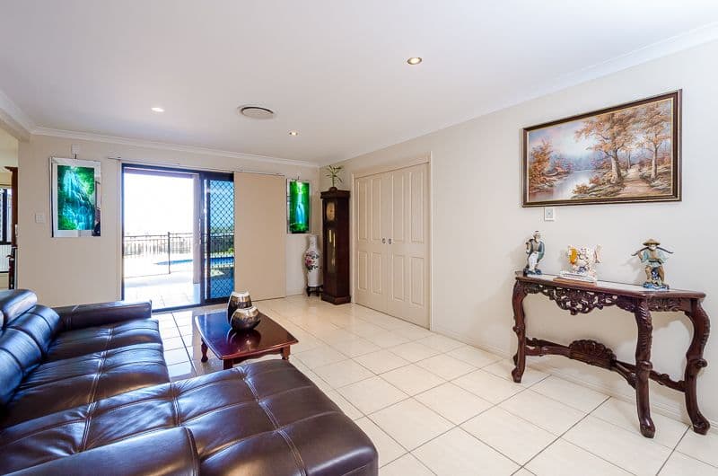 15 Leslie Street, Clinton QLD 4680, Clinton - Thumbnail 8