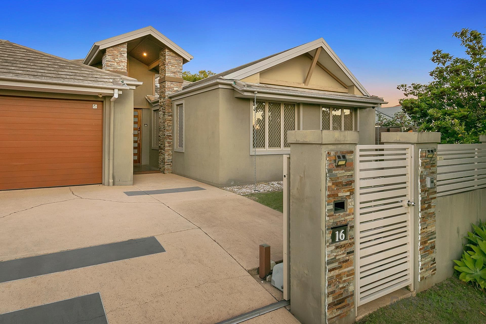 16 Trevi Close, Eight Mile Plains QLD 4113, Eight Mile Plains - Image 1