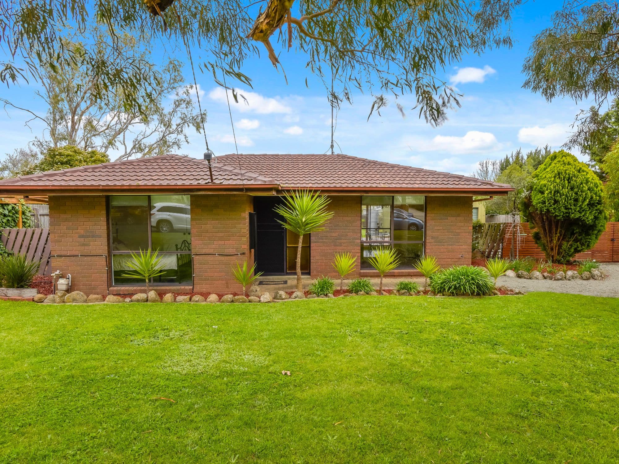 11 Warren Street, Kyneton VIC 3444, Kyneton - Thumbnail 2