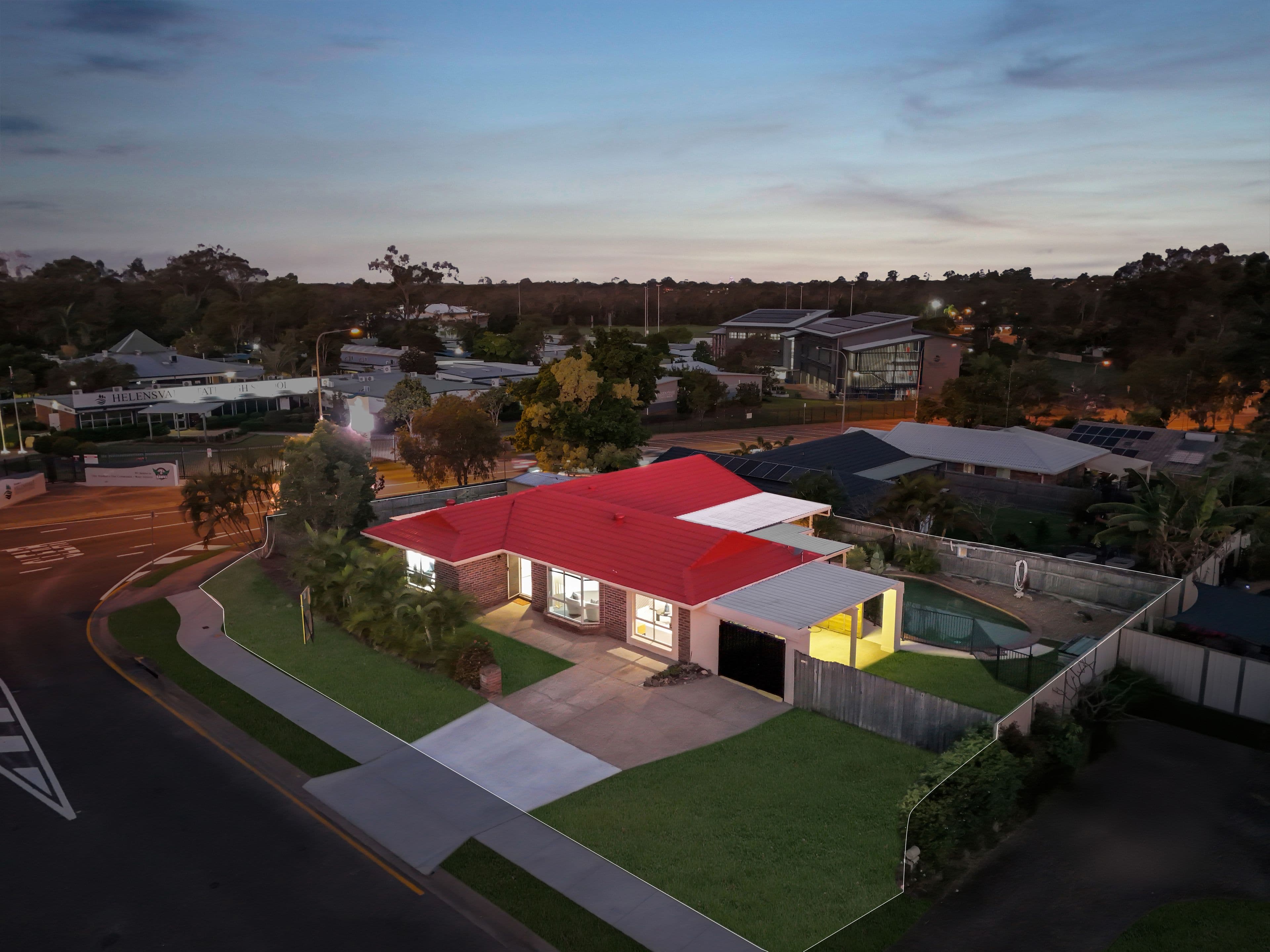 2 Adaminaby Drive, Helensvale QLD 4212, Helensvale - Thumbnail 2