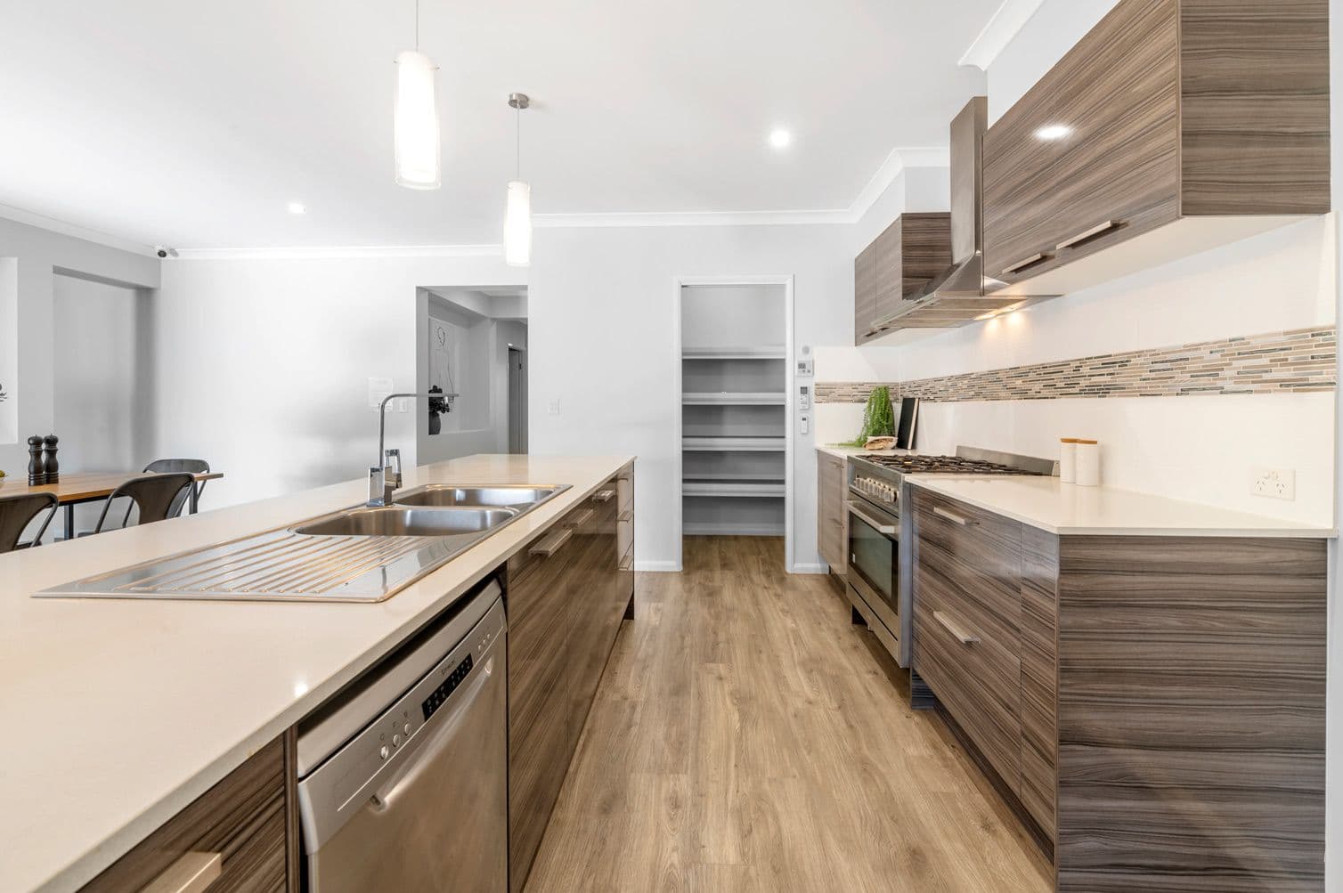 6 John Crescent, Pimpama QLD 4209, Pimpama - Thumbnail 6