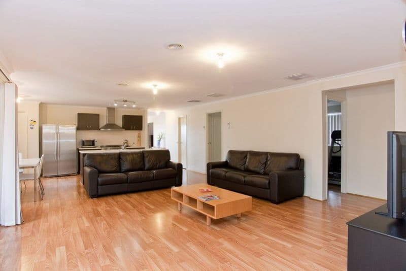 2 Spike Close, SOUTH MORANG VIC 3752, South Morang - Thumbnail 3