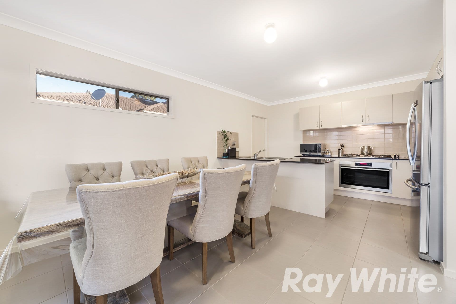 5 Denver Crescent, Rowville VIC 3178, Rowville - Thumbnail 3