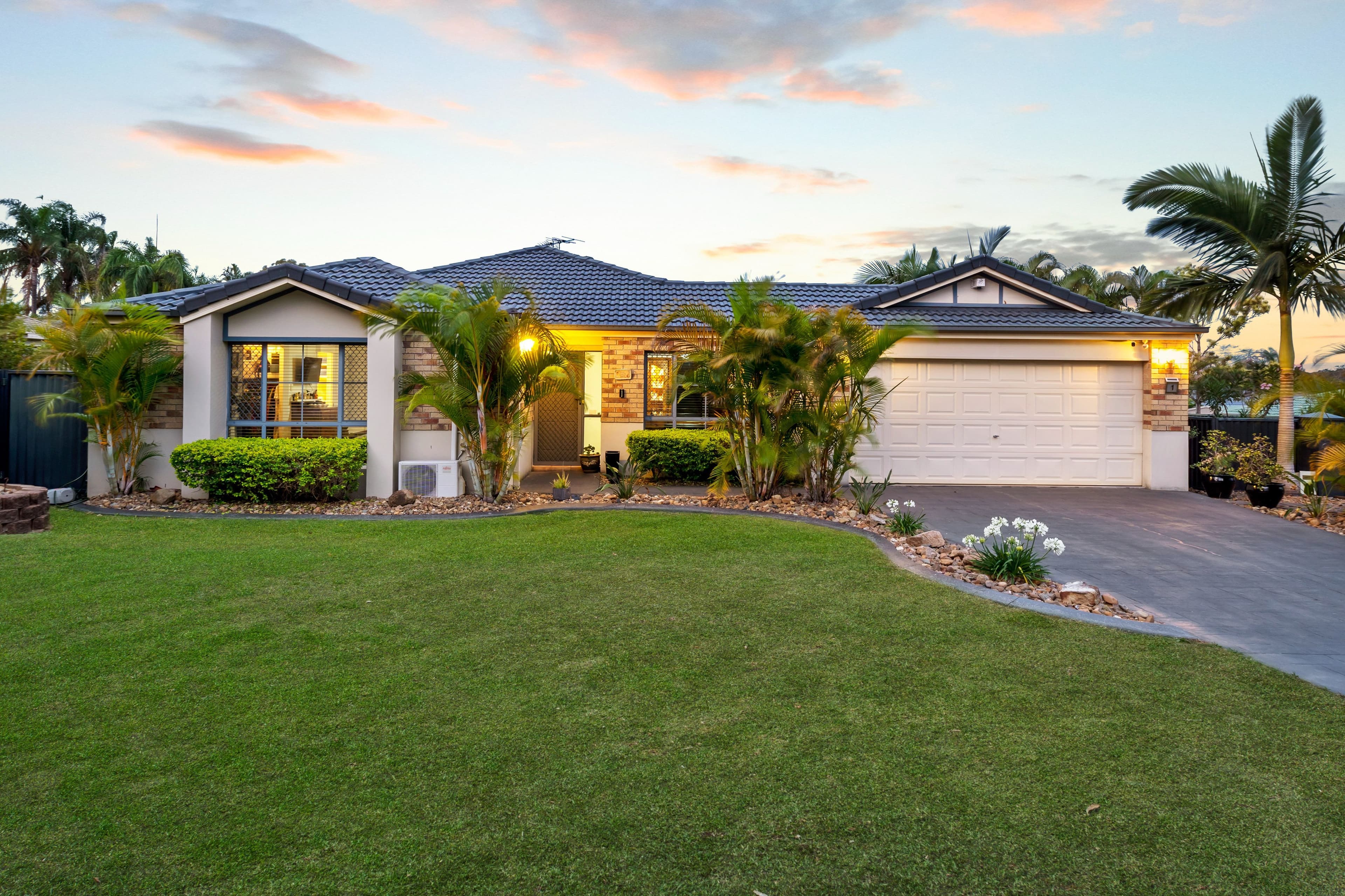 1 Melastoma Place, Heritage Park QLD 4118, Heritage Park - Image 1