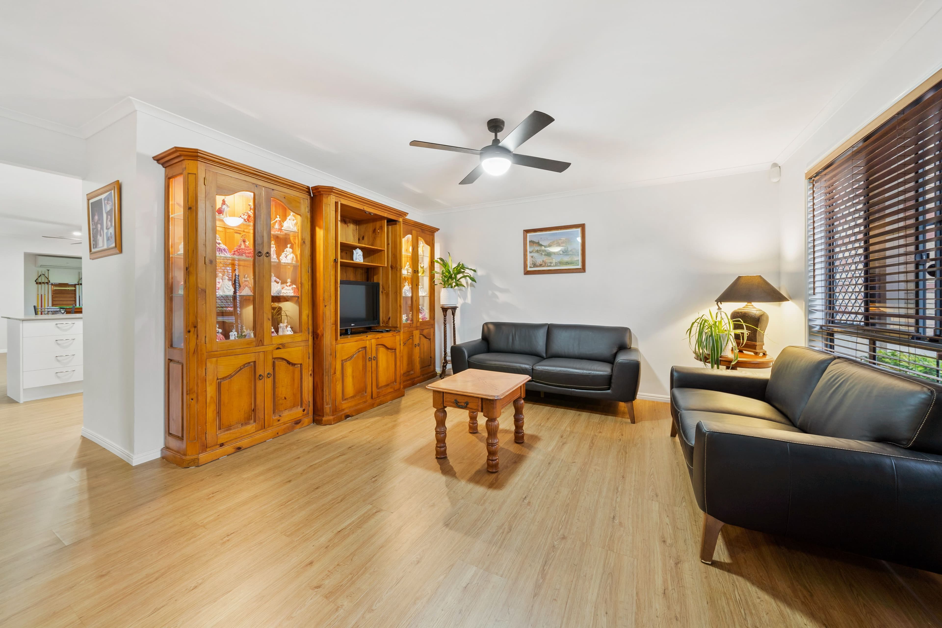 1 Melastoma Place, Heritage Park QLD 4118, Heritage Park - Thumbnail 2