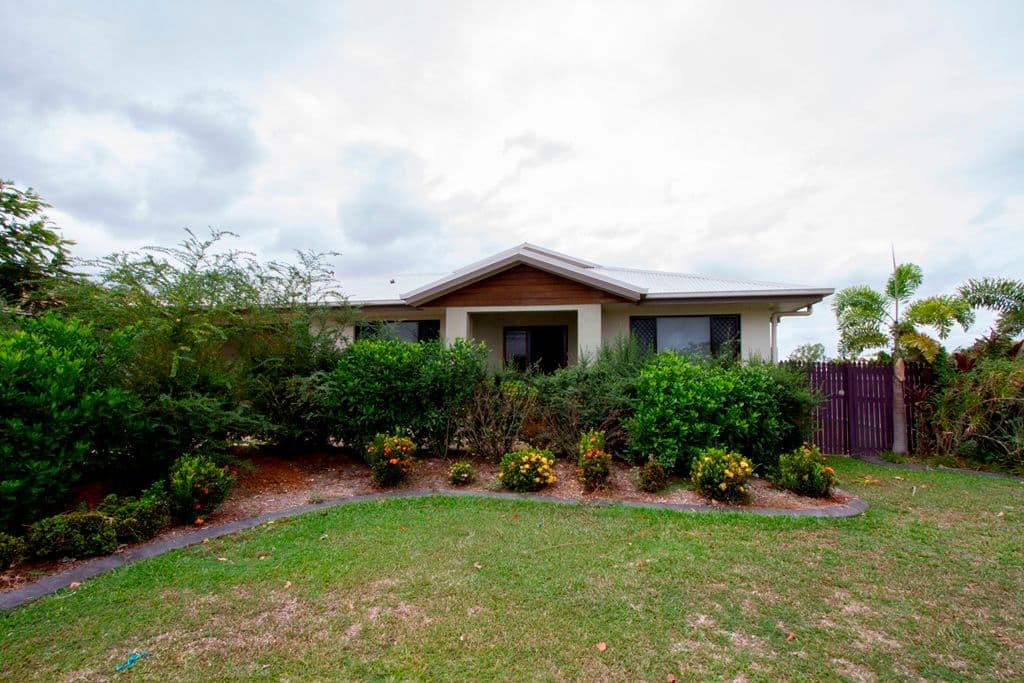 28 Blue Wren Drive, KELSO QLD 4815, Kelso - Image 1