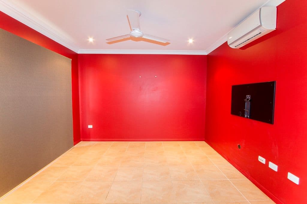 28 Blue Wren Drive, KELSO QLD 4815, Kelso - Thumbnail 2
