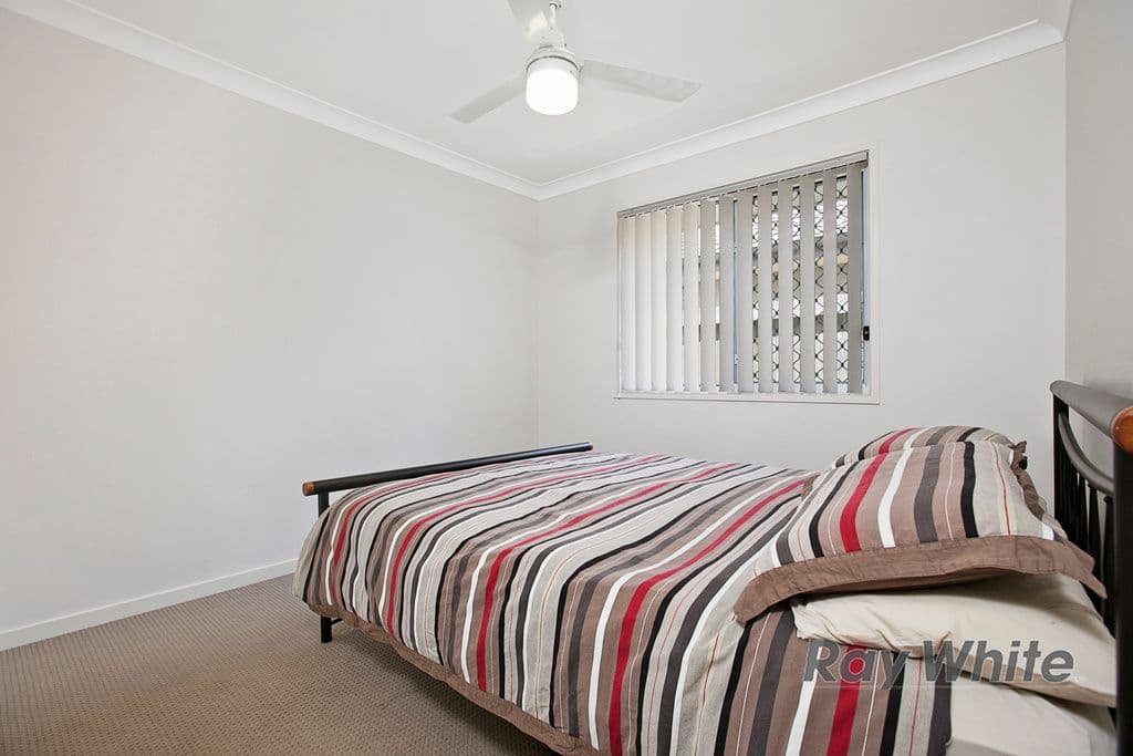 16 Kenilworth Crescent, Waterford QLD 4133, Waterford - Thumbnail 3