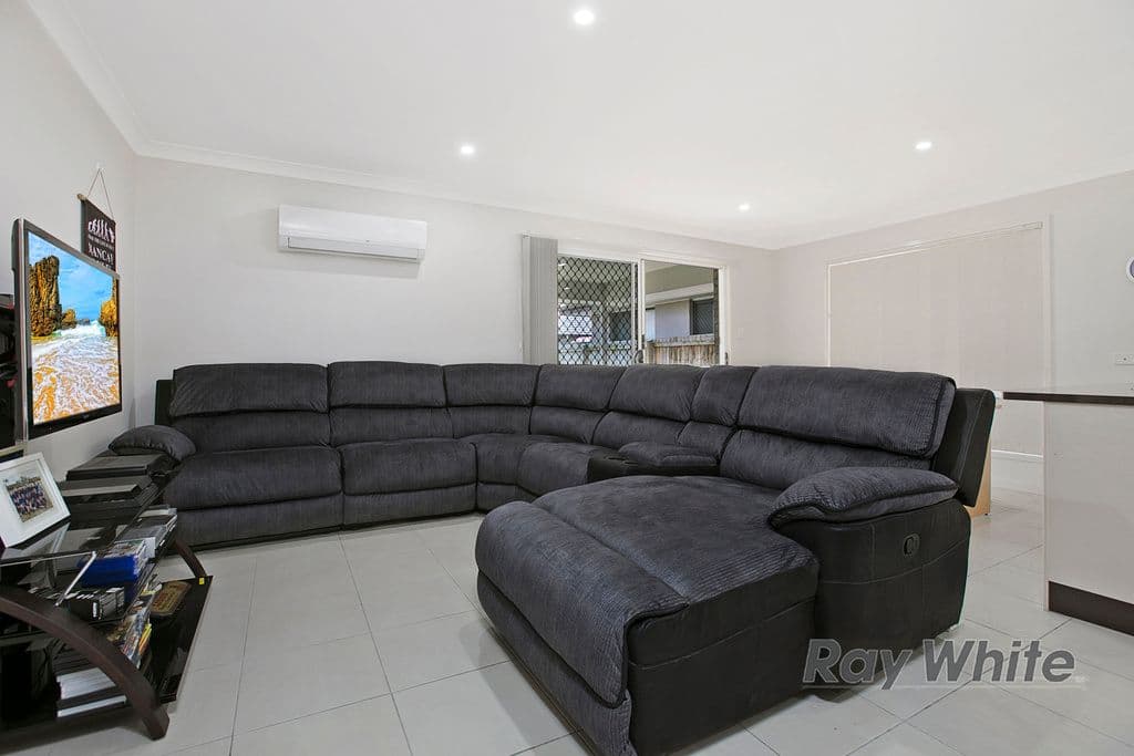 16 Kenilworth Crescent, Waterford QLD 4133, Waterford - Thumbnail 7