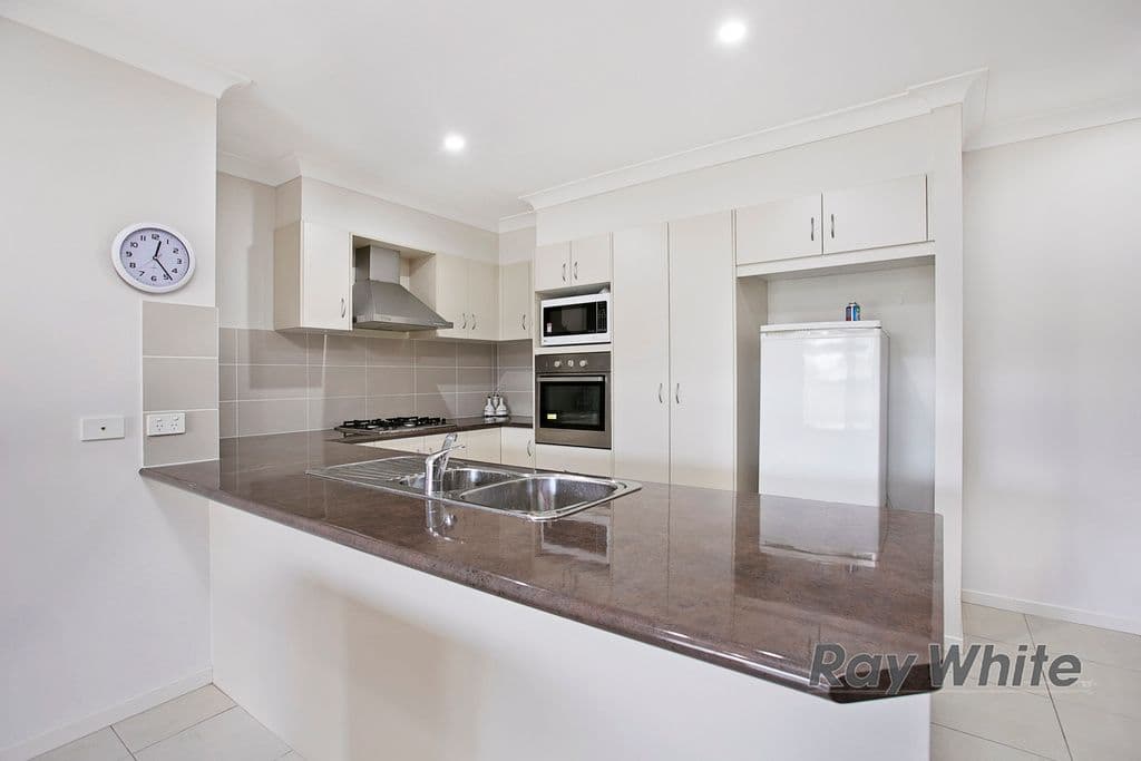 16 Kenilworth Crescent, Waterford QLD 4133, Waterford - Thumbnail 8