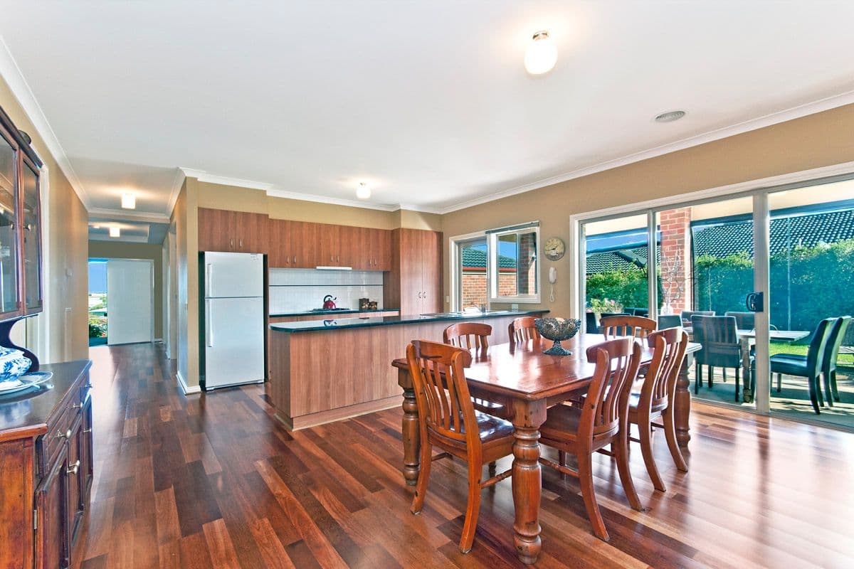 2 Dennington Rise, DENNINGTON VIC 3280, Dennington - Thumbnail 2