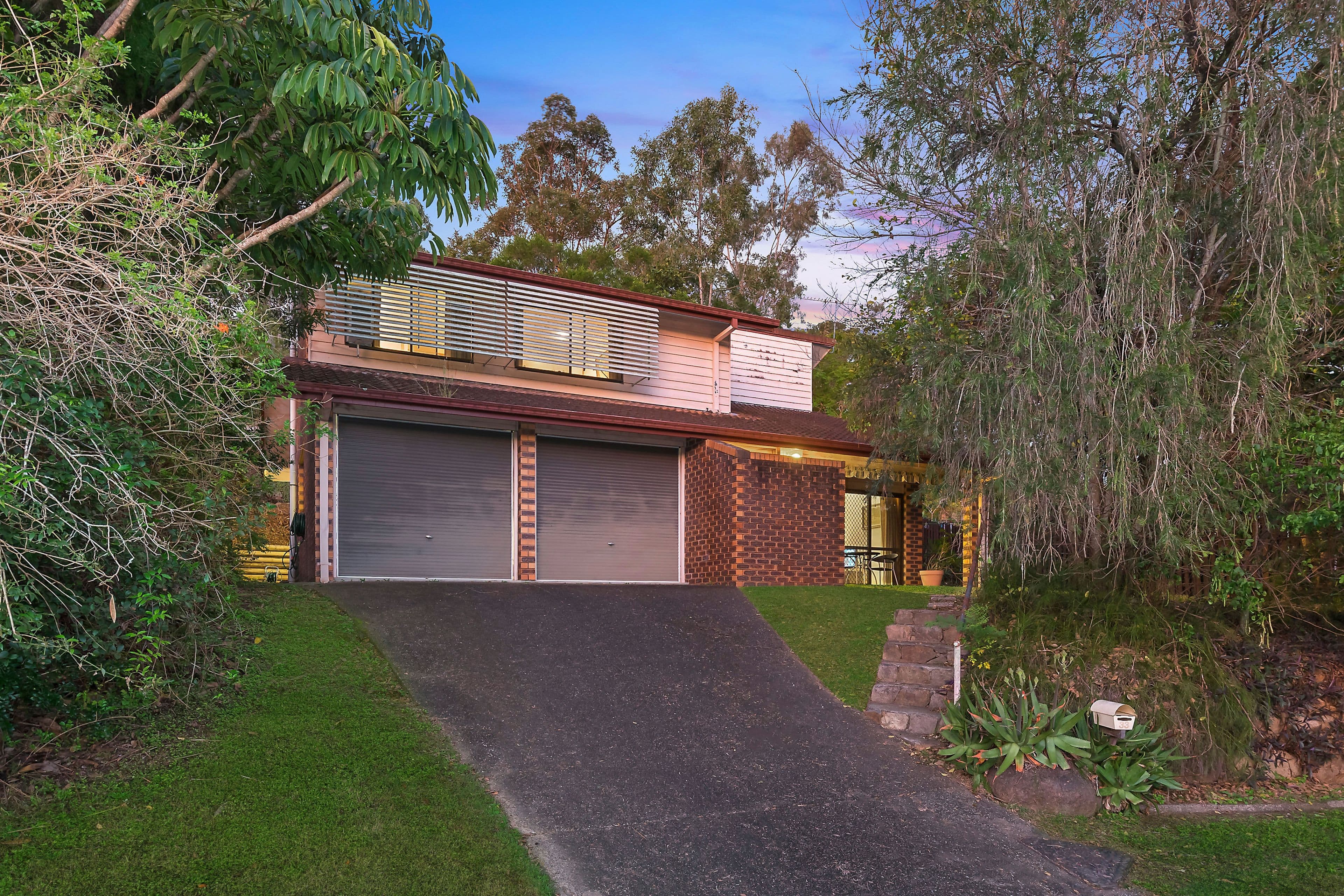 33 Boblynne Street, Chapel Hill QLD 4069, Chapel Hill - Thumbnail 2
